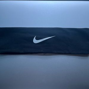 Nike headband
